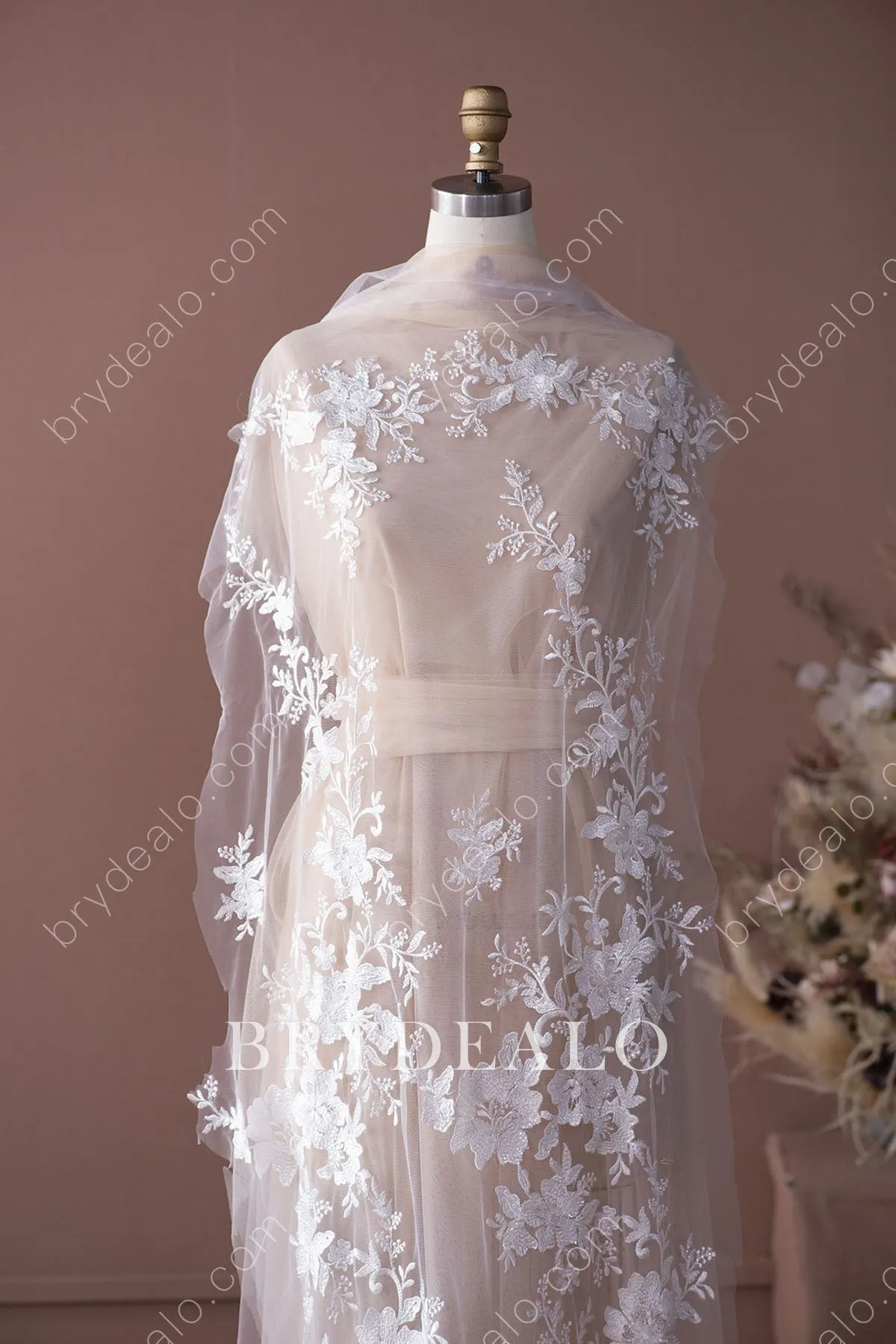 Designer Glitter Big Flower Bridal Lace Fabric for Dresses