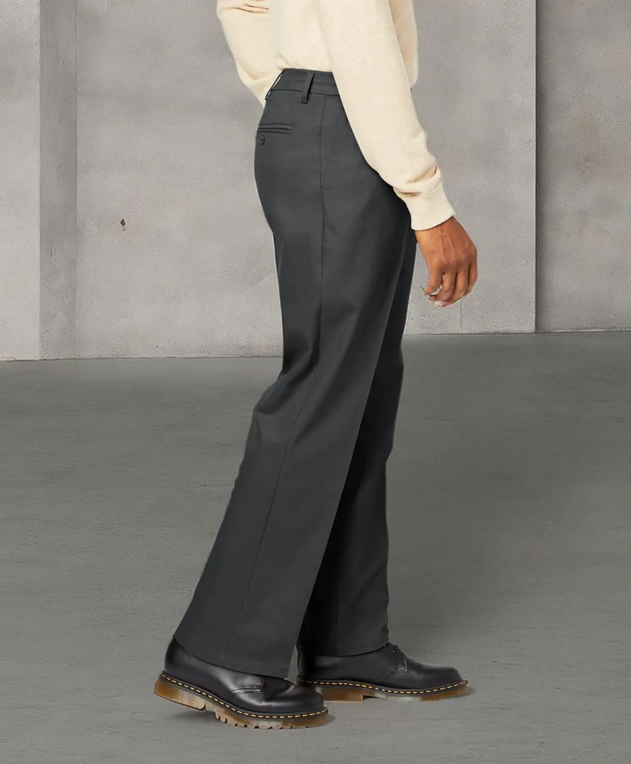 DOCKERS Men's Relaxed Fit Signature Khaki Lux Cotton Stretch Pants-Pleated