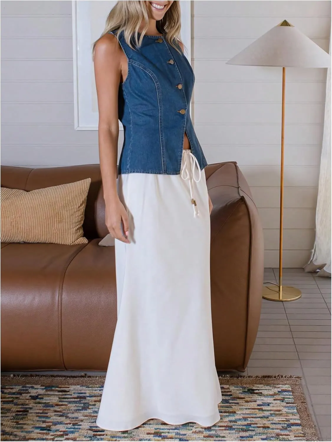 SweatyRocks Women's Denim Vest Button Down Jean Tank Top Sleeveless Crewneck Split Tops